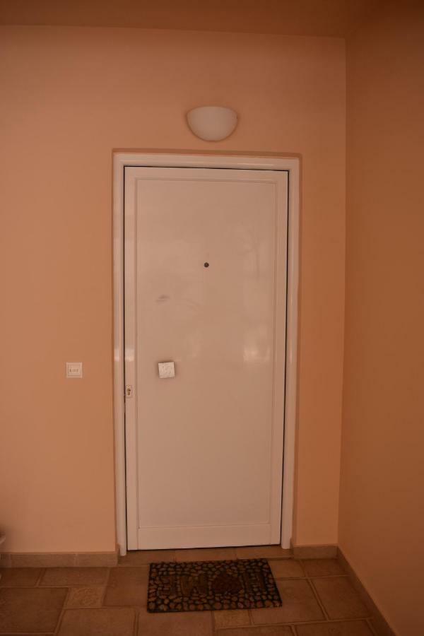 Sia'S Studio Kalamata Luaran gambar